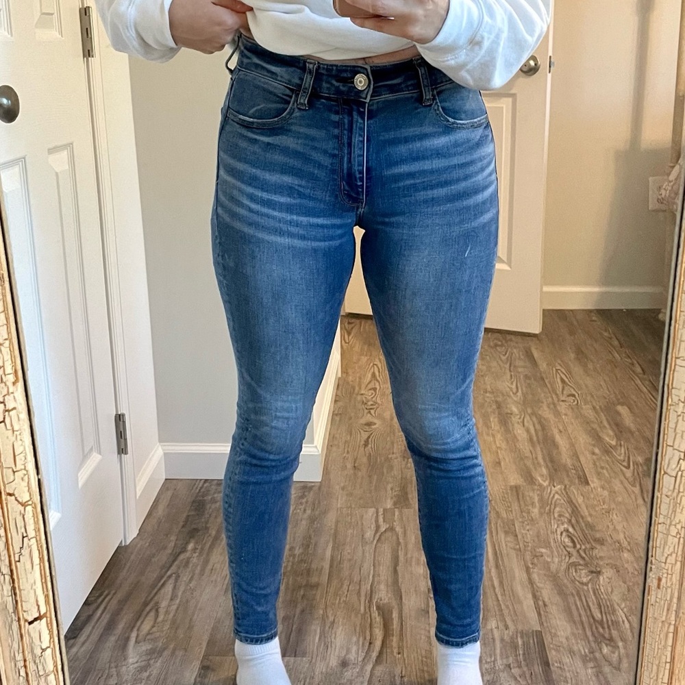 American Eagle Mid-Rise Super Stretch Skinny Jeans